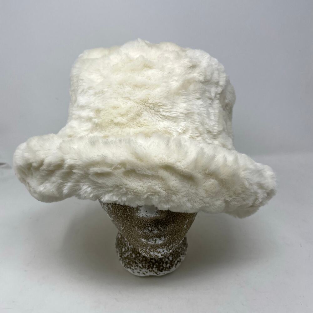Coldwater Creek Cream Winter White Faux Fur Furry Bucket Hat Womens One Size